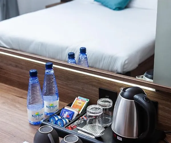 Hotel Bora Bora Ibiza Malta - Music - Adults Only 18 St. Paul's Bay