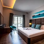 Bora Bora Ibiza Malta - Music - Adults Only 18 Hotel 4*