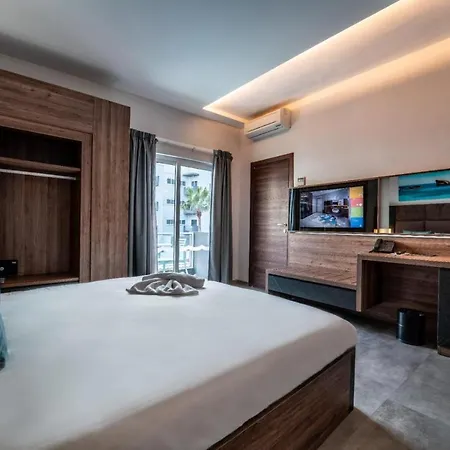 Bora Bora Ibiza Malta - Music - Adults Only 18 4* خليج سانت بول