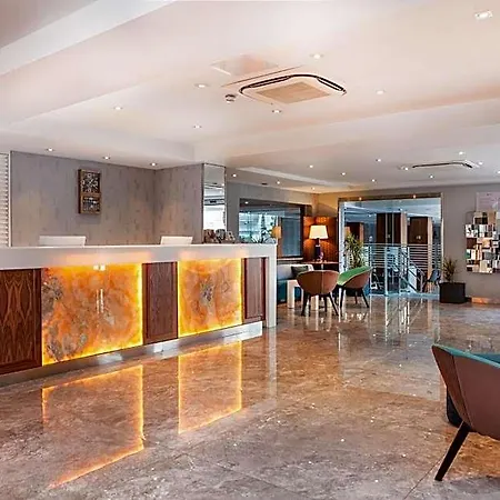 Bora Bora Ibiza Malta - Music - Adults Only 18 Otel