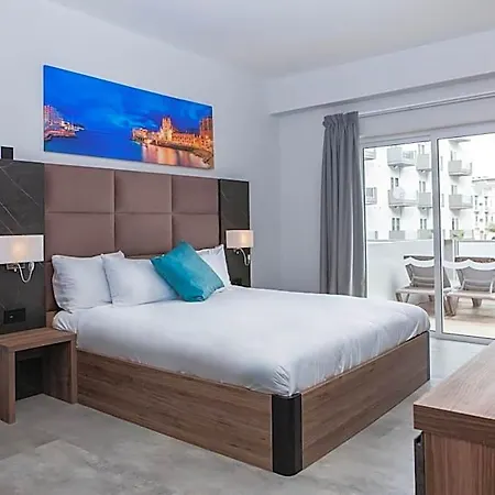 Otel Bora Bora Ibiza Malta - Music - Adults Only 18