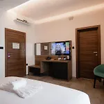 Bora Bora Ibiza Malta - Music - Adults Only 18 خليج سانت بول